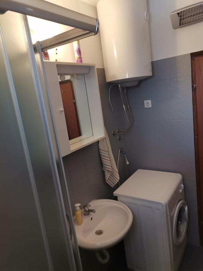 Apartments Lota Стариград-Пакленица Екстериор снимка
